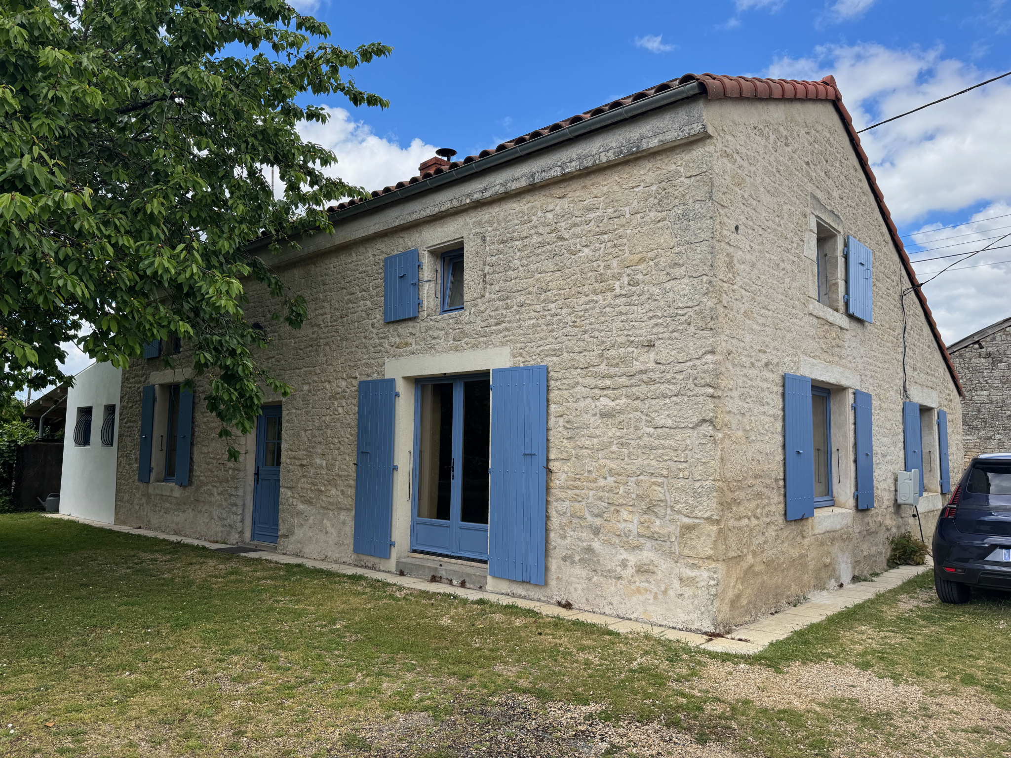 Charmante maison en pierres rénovée avec espace détente