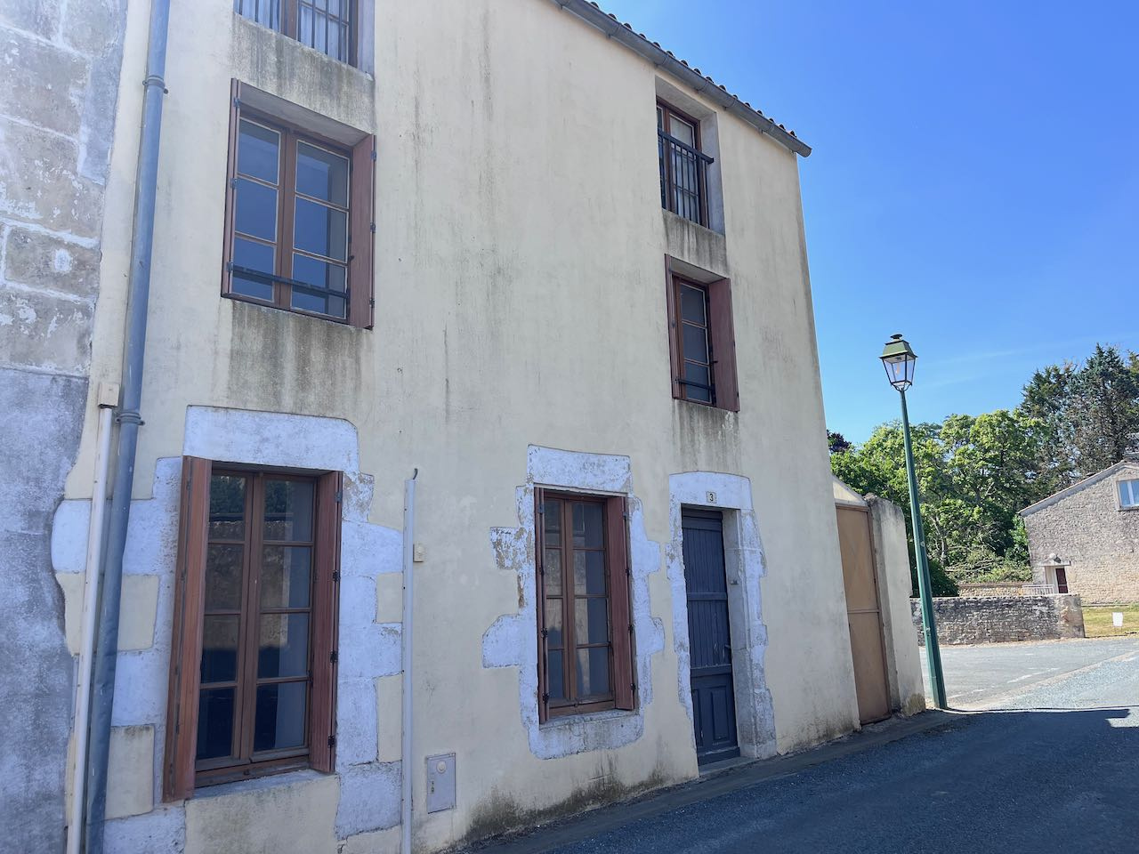 Maison de ville à rénover - SAINT-JEAN-D'HERMINE - 85210.