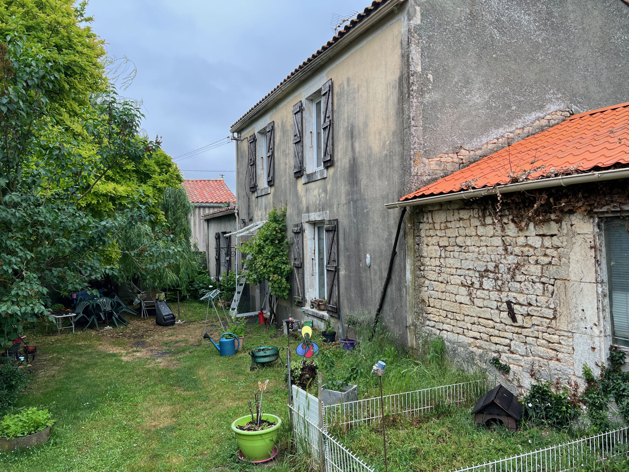 Maison en pierres à rénover - Ste Etienne de Brillouet - 85210